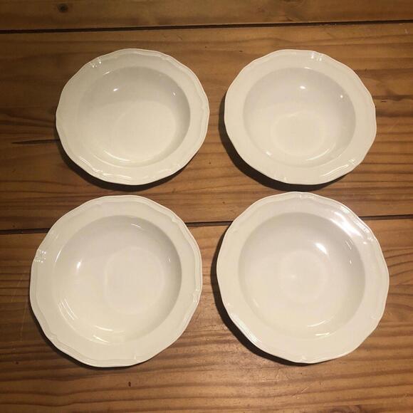 FOUR VILLEROY & BOCH Manoir White Rim Soup Bowl - Picture 1 of 8
